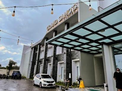 Grand Samota Hotel Sumbawa Exteriér fotografie