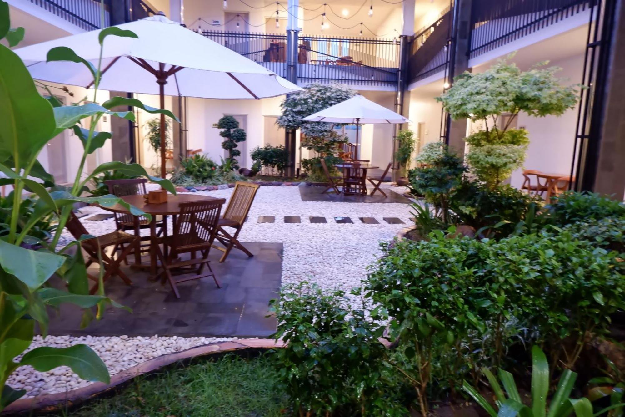Grand Samota Hotel Sumbawa Exteriér fotografie
